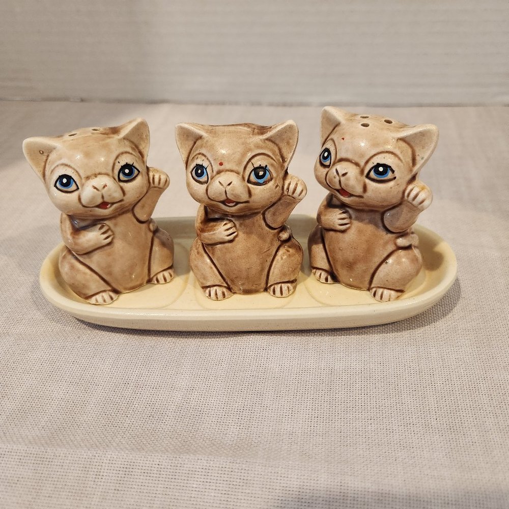Vintage handpainted Cats Salt/Pepper/Toothpick Holder set